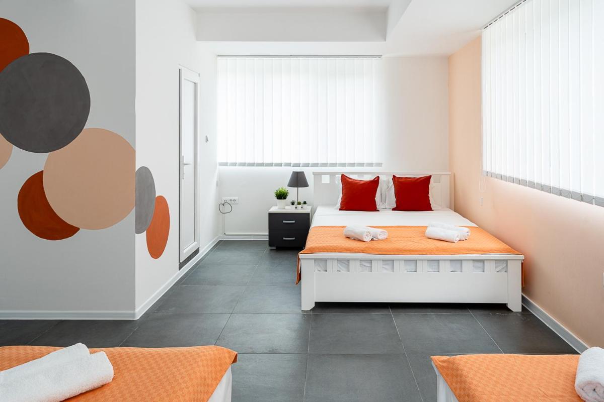 Kostovski Rooms-Near E75 To Greece Veles Exterior foto